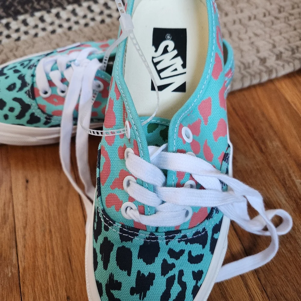 Vans Turquoise and Pink Leopard Tie Up Sneakers